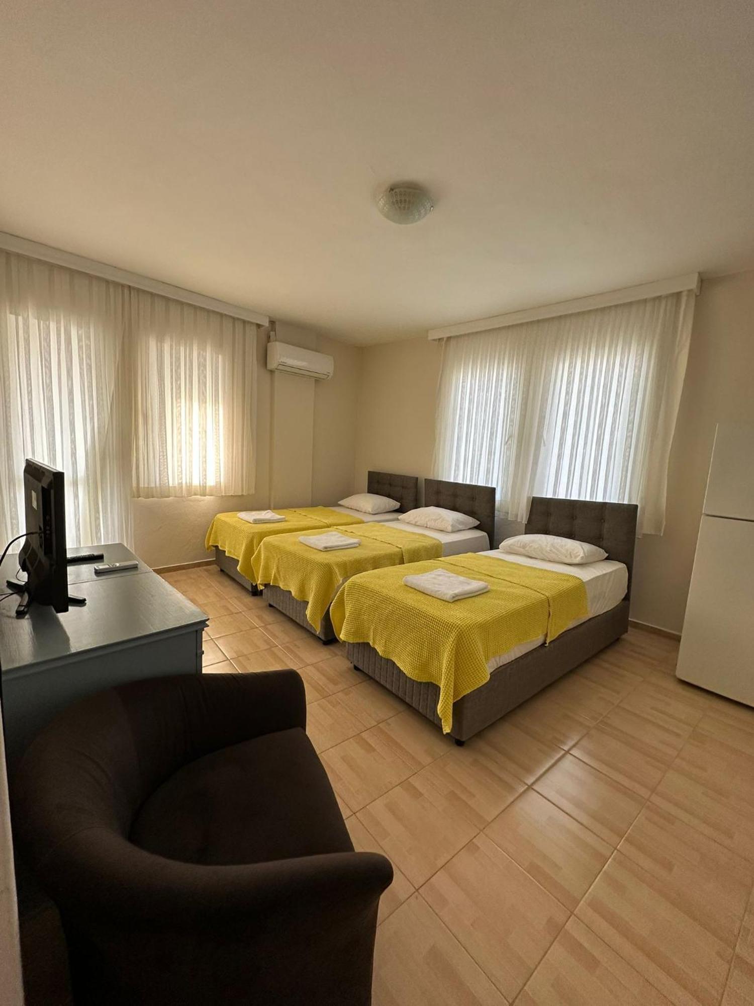 Cicek Apart Hotel Cesme Exterior photo